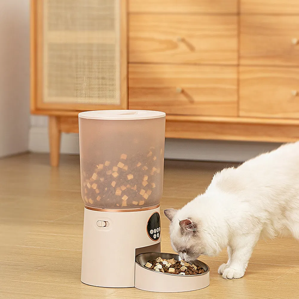 Smart Pet Feeder View 3
