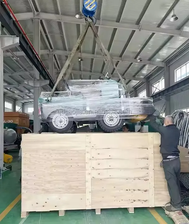 Smart GPS Livestock Feeding Robot with Real-Time Data Management