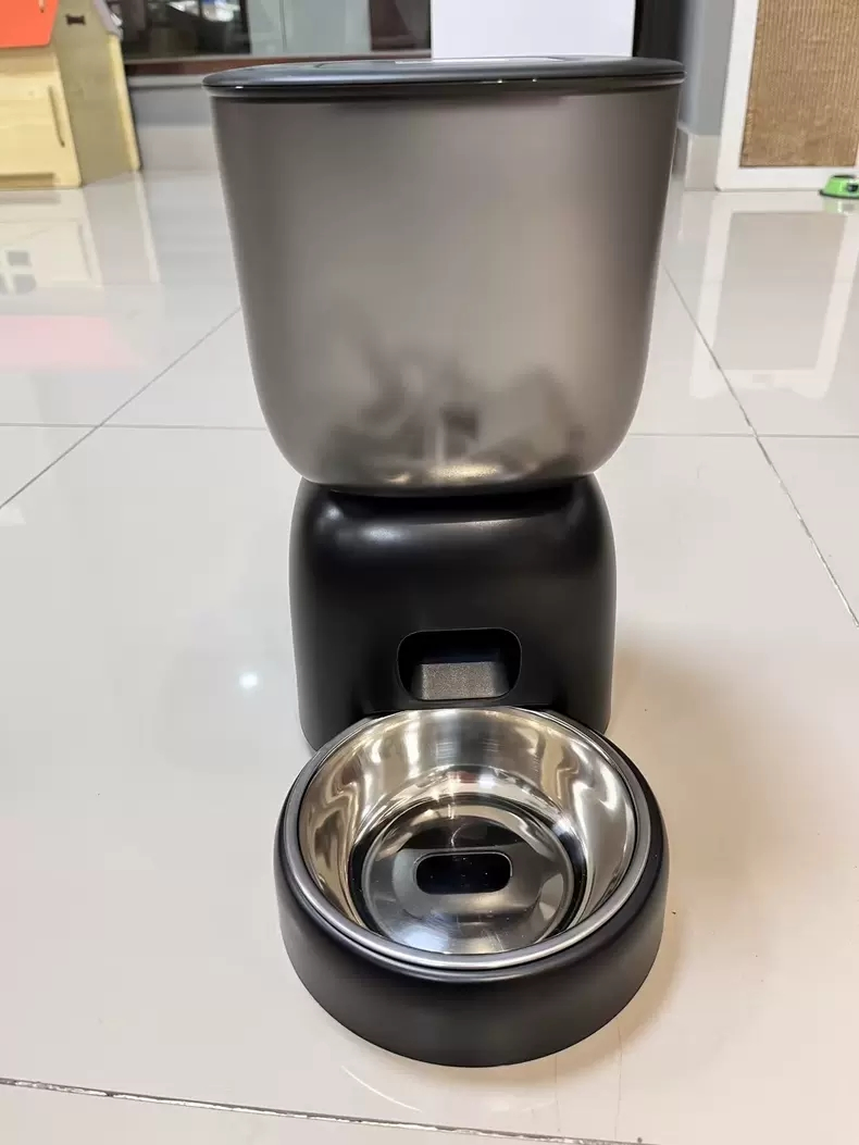 10 Second Voice Playback Recording Smart Pet Feeder for Dry Food
