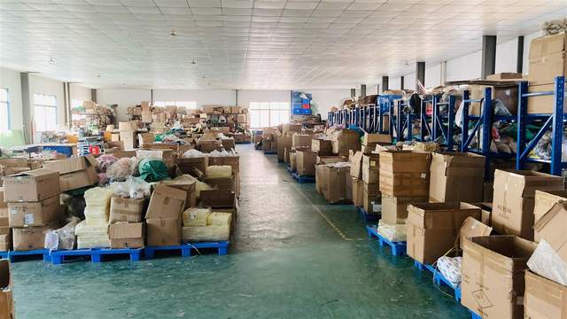 PawEase smart pet feeder manufacturing factory Dongguan China overview