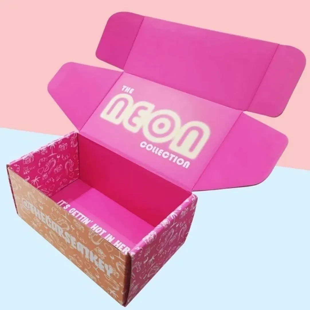 Caixa de Envio de Papelão Corrugado em Tamanho Personalizado para Vestuário