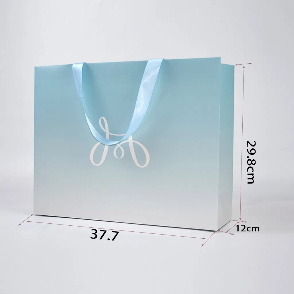 Saco de Papel Luxuoso Ecológico com Alça Personalizado com Logo Impresso para Embalagem de Joias e Cosméticos em Boutique
