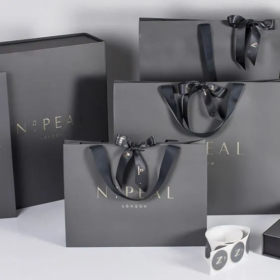 Saco de papel kraft para embalagem de presentes de moda personalizada de luxo