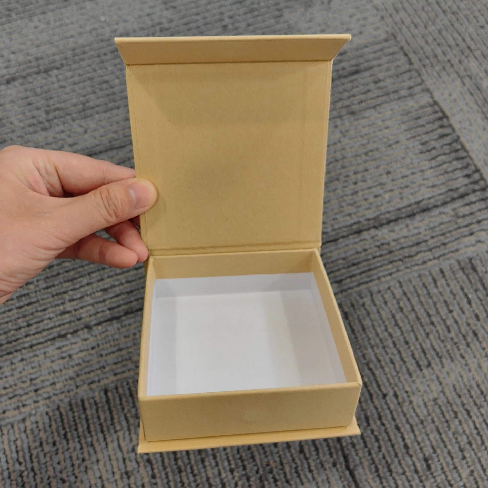 Caixa de presente rígida dobrável em forma de livro com logotipo personalizado, papel, caixa magnética tipo concha, luxo, cor preta