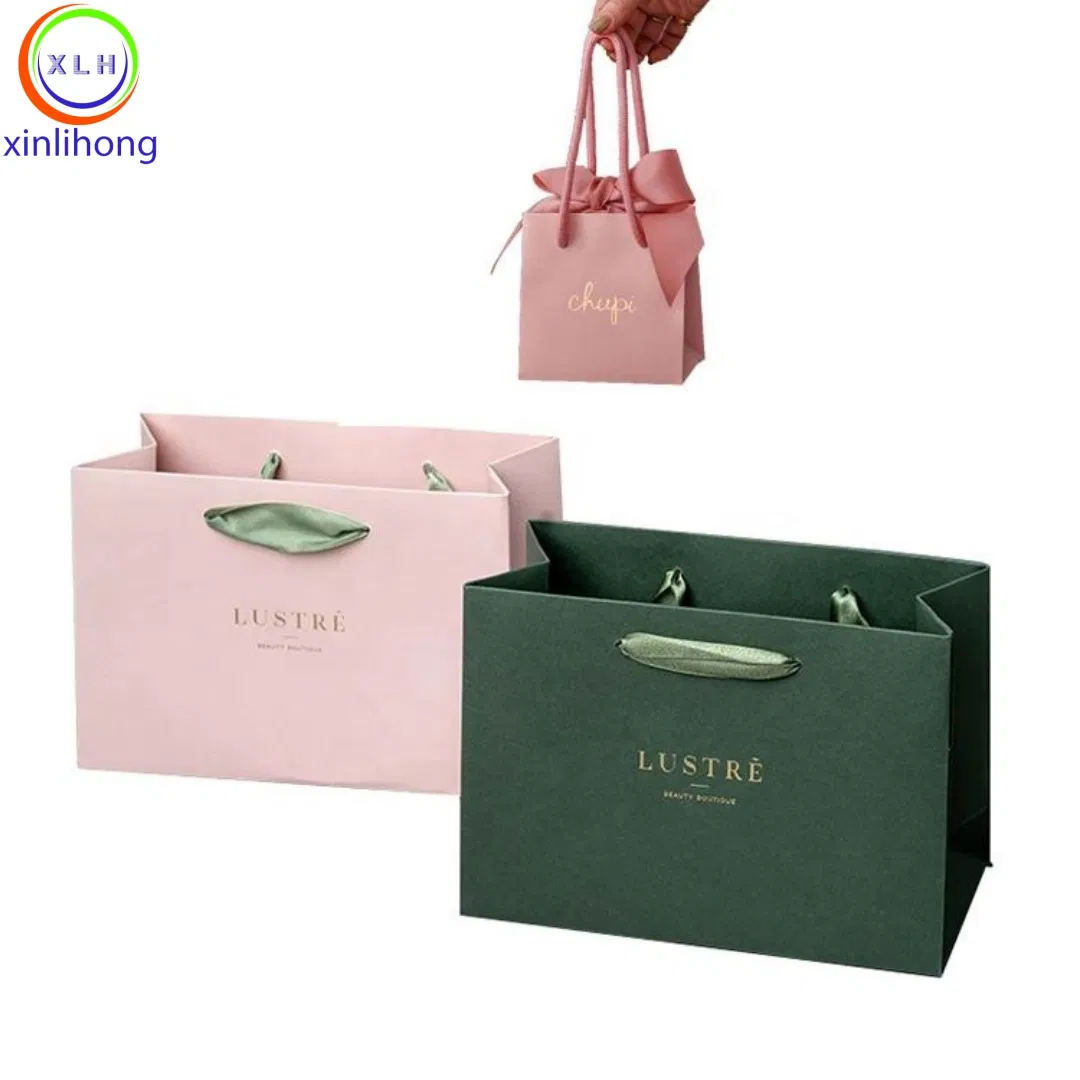 Bolsas de presente de papel de luxo personalizadas com elegante estampagem em foil dourado