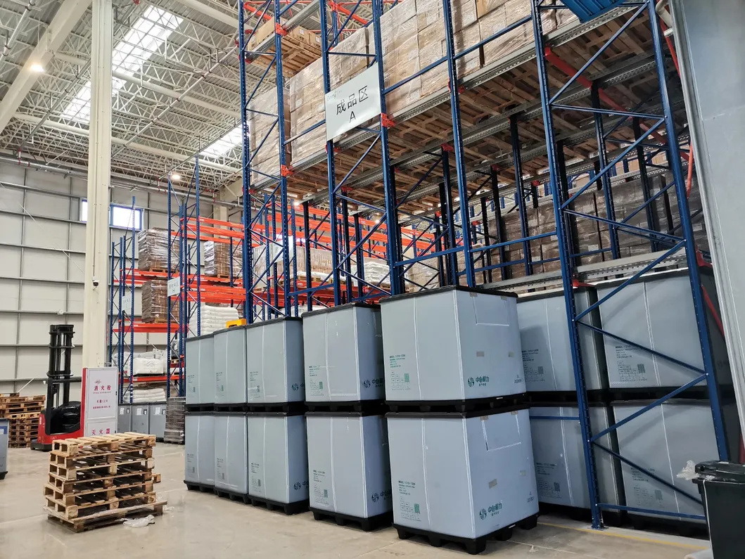 Caixas de papelão e plástico dobráveis reutilizáveis e ecológicas