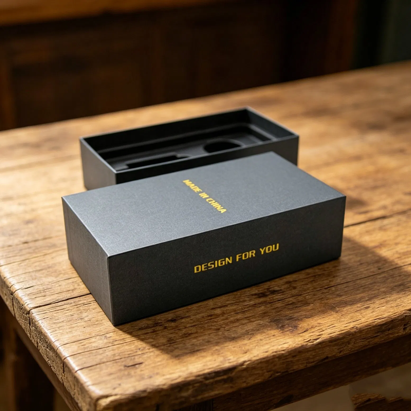 Caixa rígida com tampa e base de papel kraft com forro interno branco, impressão de logotipo personalizado em serigrafia, embalagem de presente para frasco de perfume, caixa dobrável para maquiagem de gloss labial