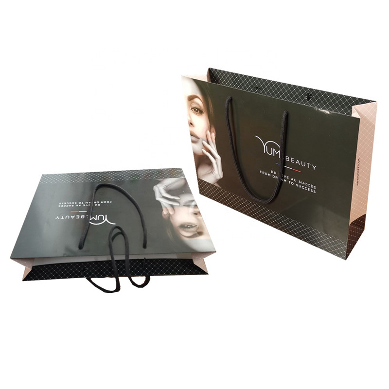 Saco de oferta de papel para compras personalizado e impresso saco de papel para oferta de luxo Com logótipo