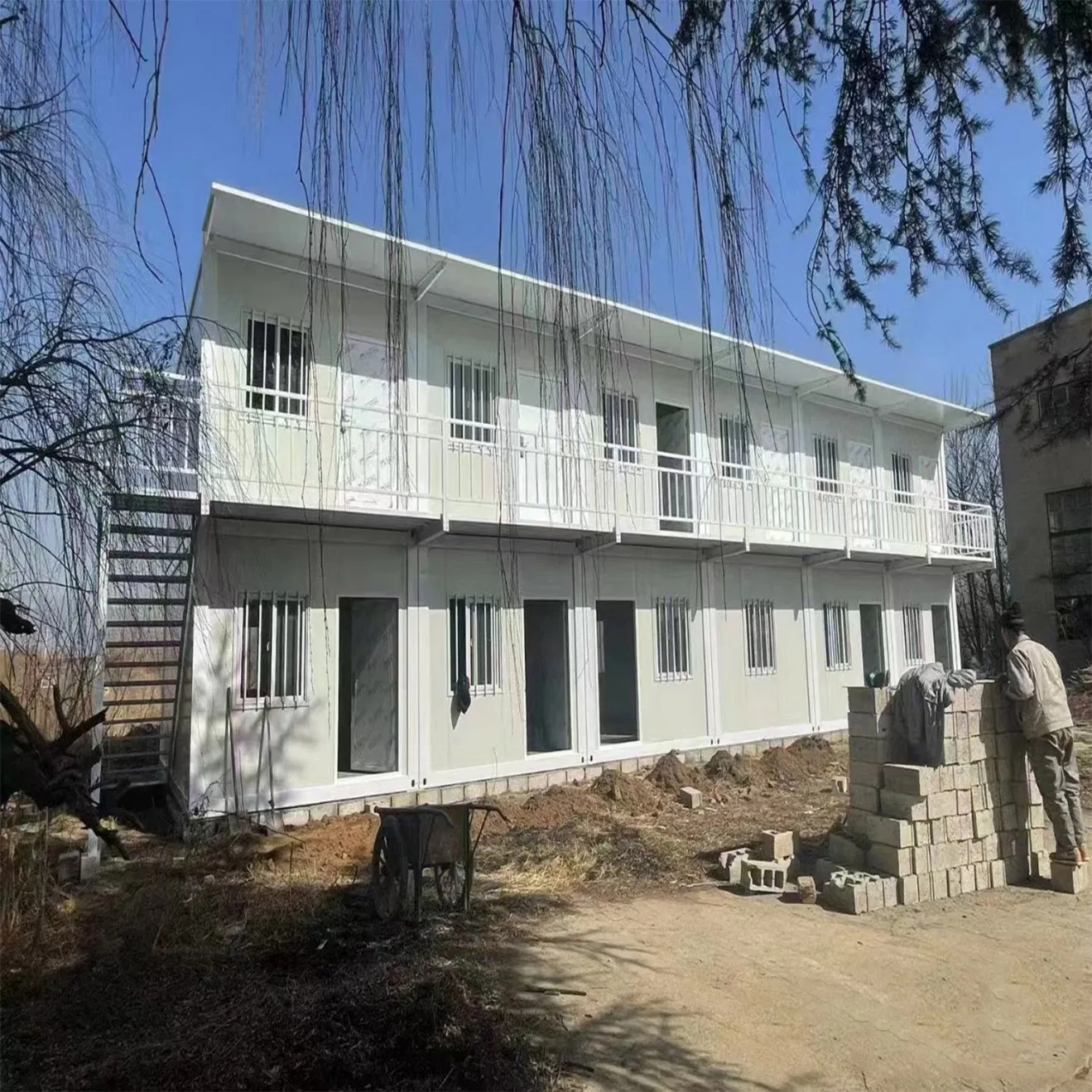 إطار سكني متنقل مسبق الصنع سكني محمول قابل للتعديل 20FT 40FT مكتب حاوية مسطحة