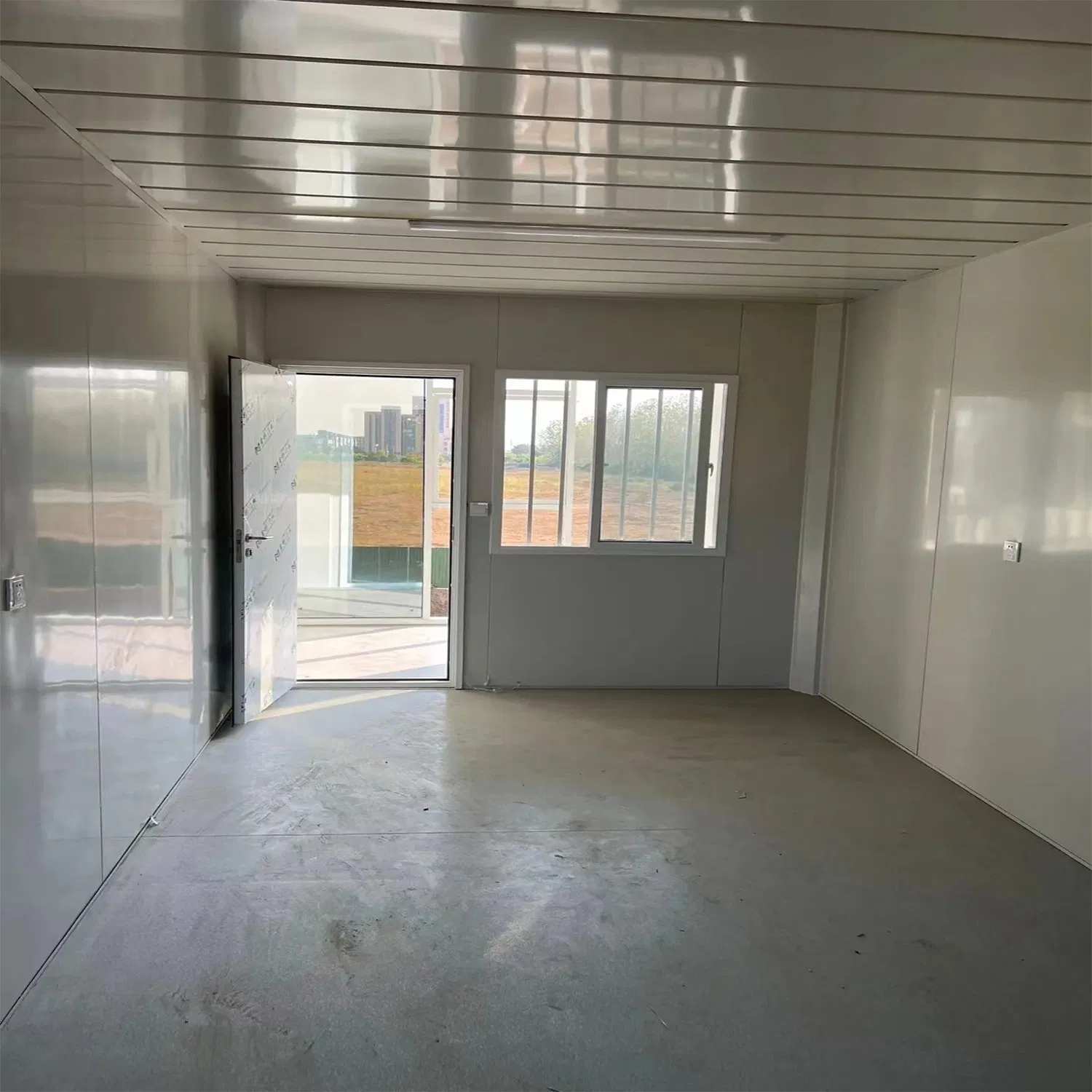 إطار سكني متنقل مسبق الصنع سكني محمول قابل للتعديل 20FT 40FT مكتب حاوية مسطحة