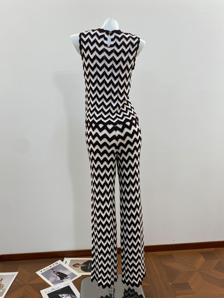 2026 Spring/Summer New Arrival: Elegant Ruffled-Trim Wavy-Hem Vest &amp; Trousers Set