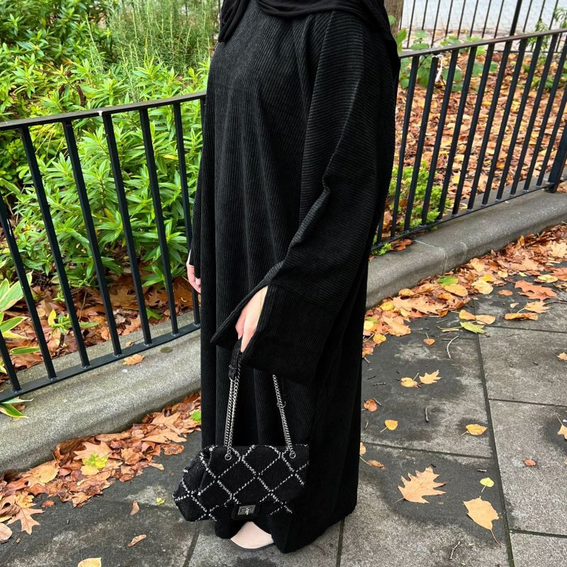 Fashion 2024 Wholesale Eid Modest Luxury Abaya Plain Thick Corduroy Winter Abaya Muslim Women Dresses