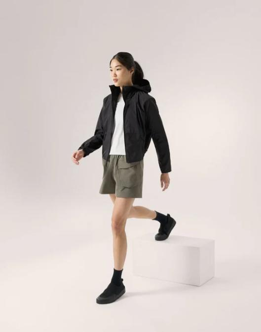 Henglong Women's Stowe Windshell - Stylish and Functional Outerwear