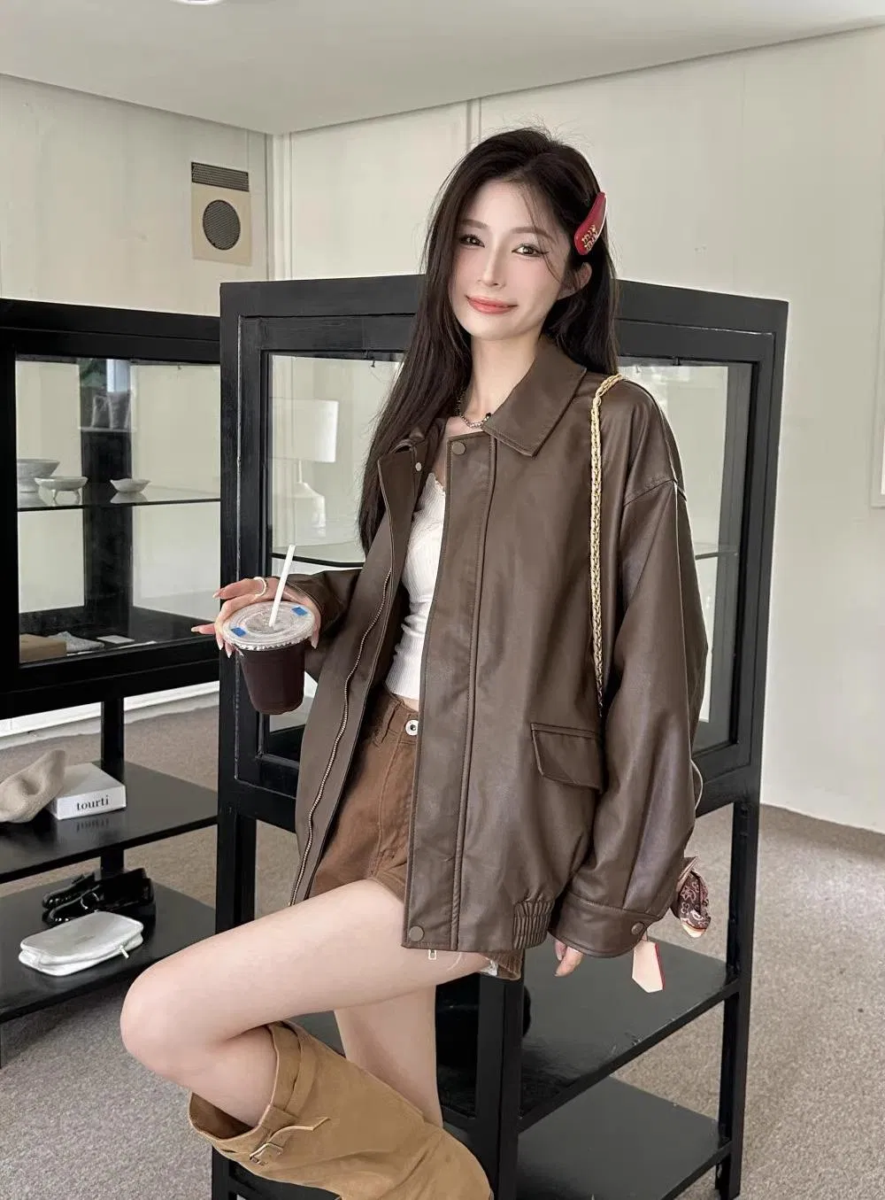 2025 Women's Retro Motorcycle Coat Smooth Faux Leather Turn-Down Collar Zip-up Design Casual Outerwear for Spring Season