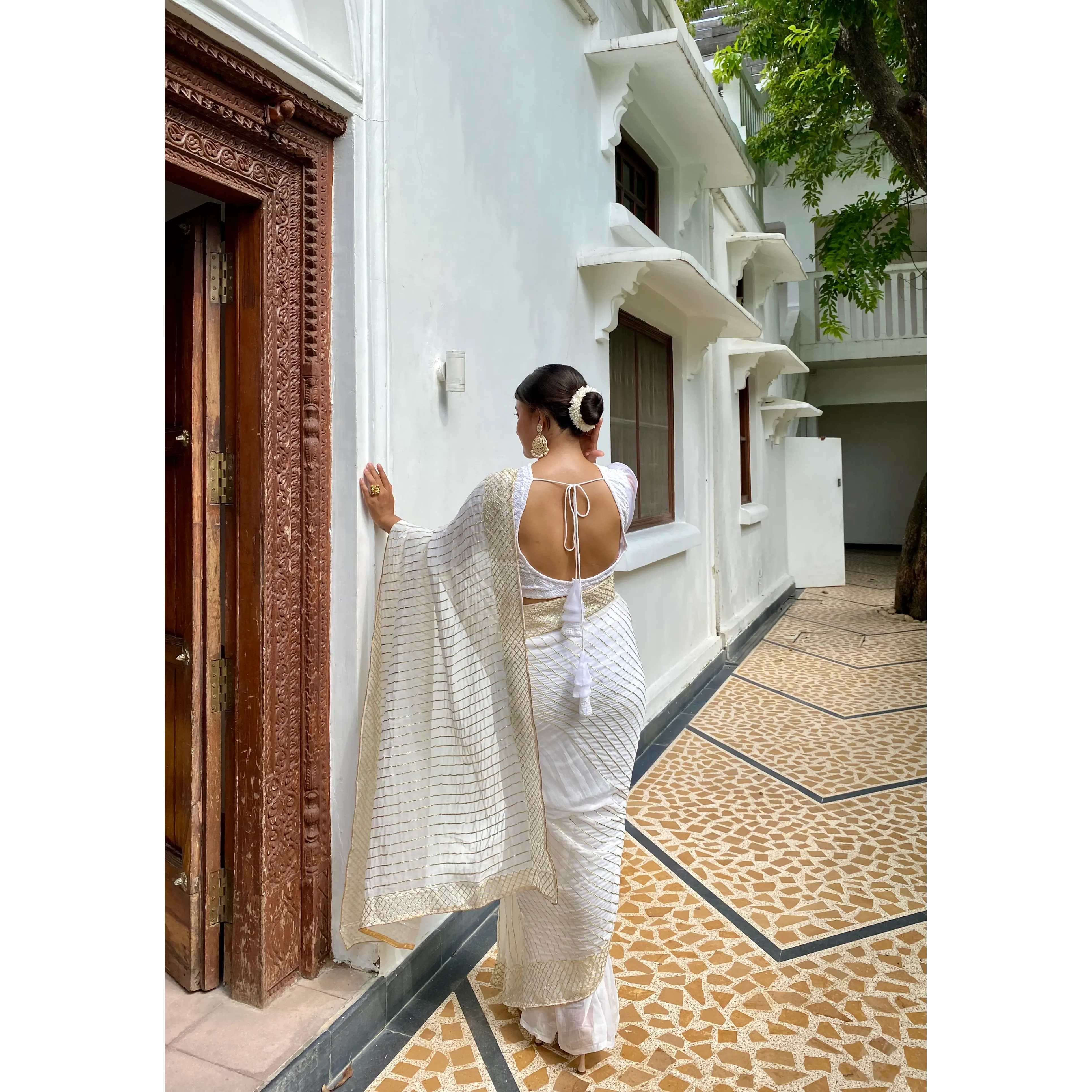White Sand Golden Vintage Straight Floor-Length Elegant Prom Gown Draped Contemporary Ethnic Evening Occasion Wear Full Sleeve