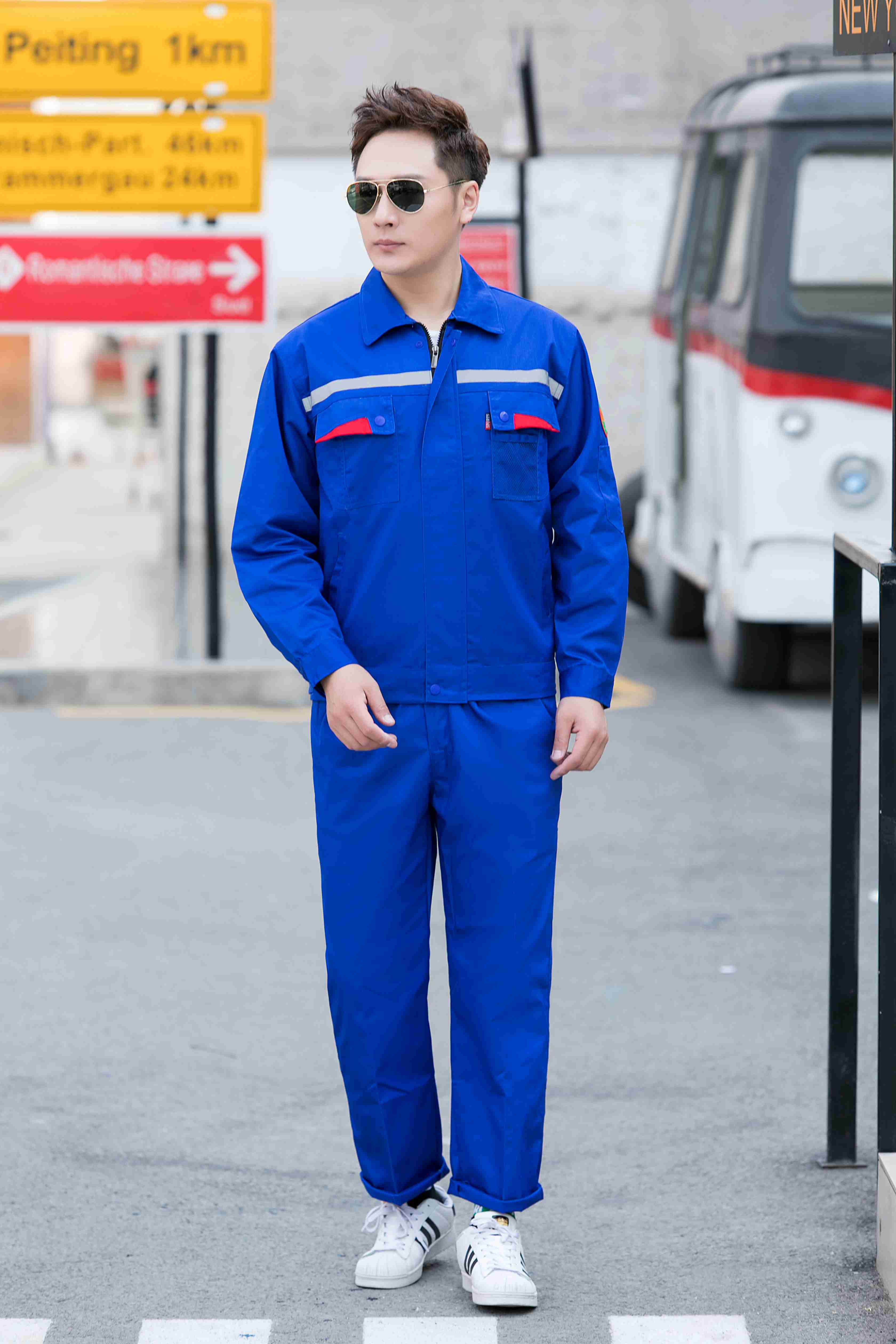 Workwear Detail 1