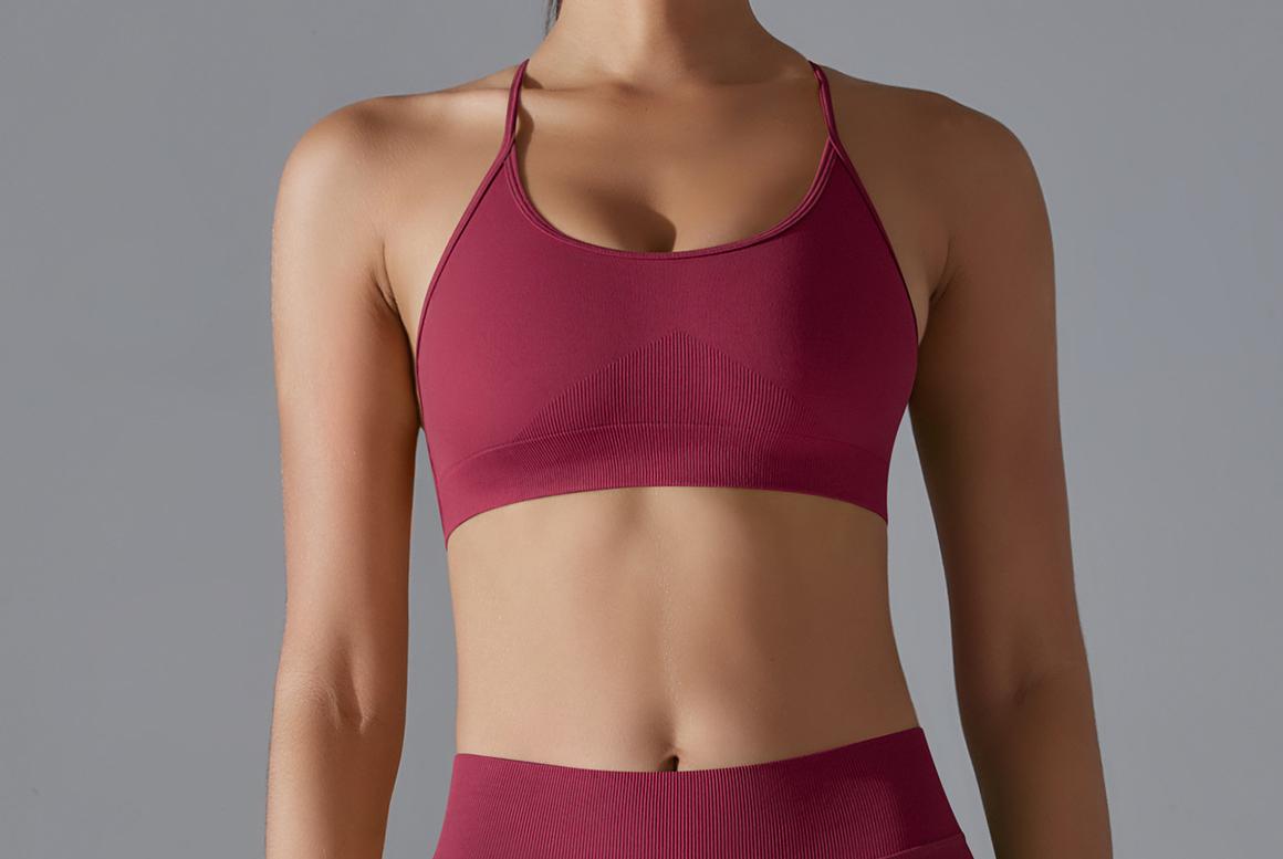 Seamless active fitness style