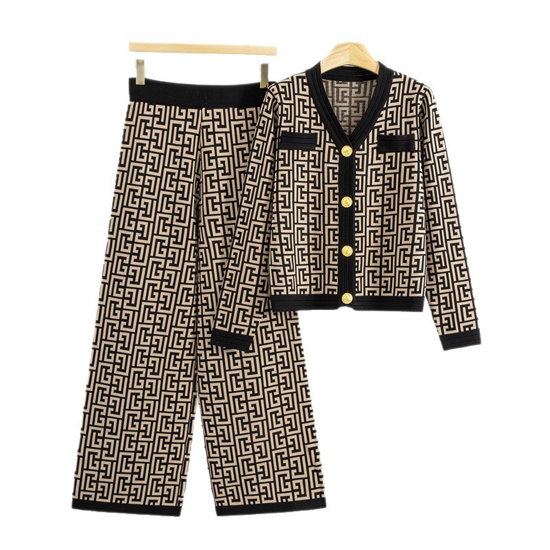 Fashion Luxury Autumn Winter Knitted Anti-Wrinkle Geometric Pattern Women's Loose Cardigan + Casual Wide-Leg Pants Two-Piece Set