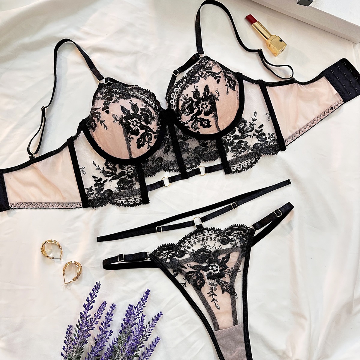 Women's Sexy Lingerie Set with Flower Embroidery Perspective Mesh Lace-Bra and Panties