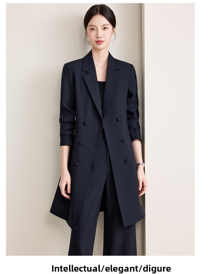 Trench Coat Trend 2025