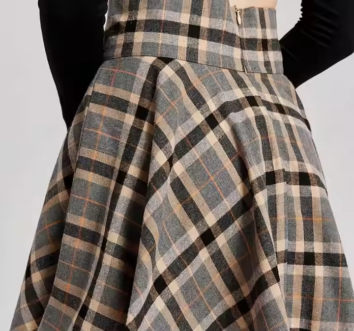 High Quality Custom Women's Vintage Punk A-line Skirt Fashion High Waist Breathable Pleated Skirt