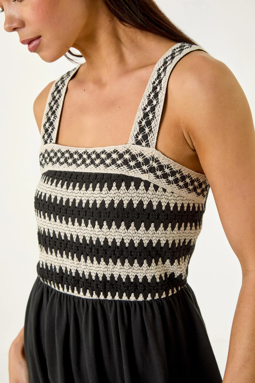 2025 Summer Women's Casual Ribbed Knit Sleeveless Tank Dress Simple Fashion Petite Crochet Trim Strap Natural Sexy Sweater Dress