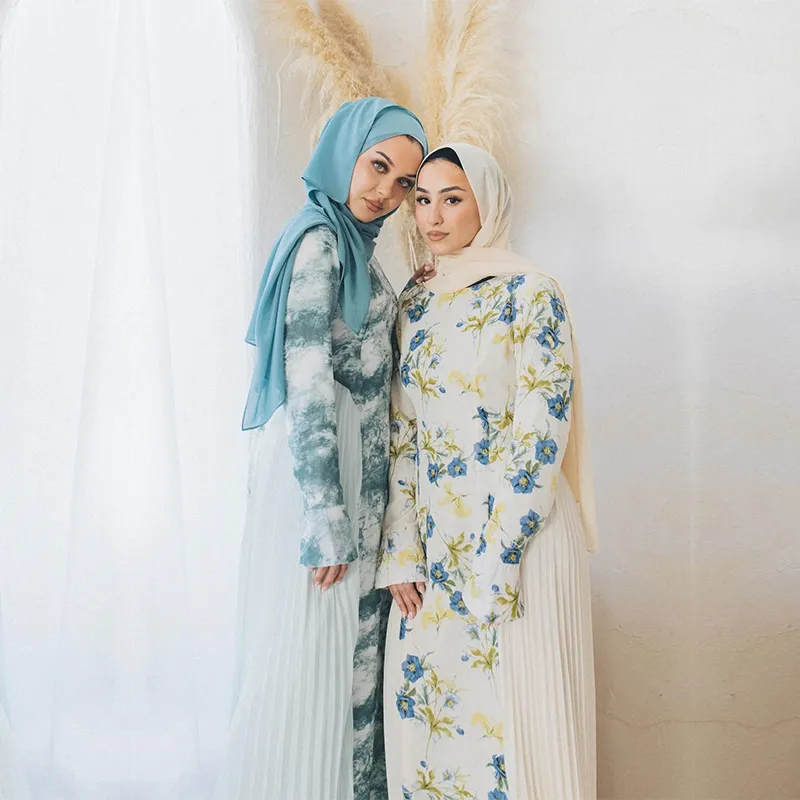Elegant Floral Pleat Abaya Dress for Modest Fashion
