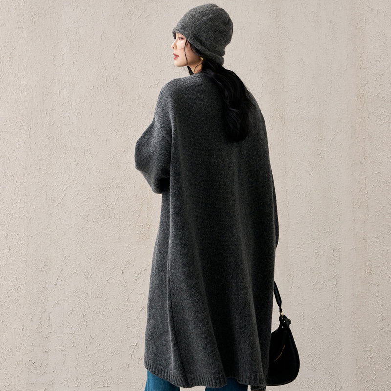Long Style Pure Wool Knitted Outerwear with Round-Neck Collar Knitted Sweater. Knitwear Fashion Clothes Wholesale Fashion Wear Women′s Clothing Fashion kN