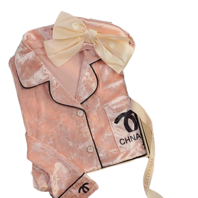 ODM Light Luxury Fragrant Long Sleeve Full Length Button Fly Front Logo Women's Autumn Winter Gold Satin Pajamas Sleeping Warm