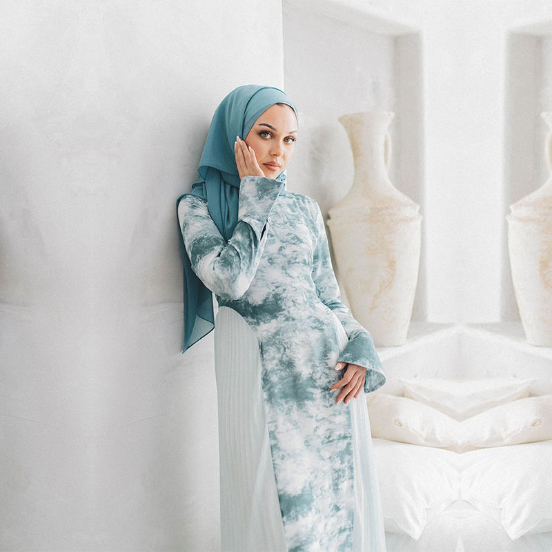 Elegant Floral Pleat Abaya Dress for Modest Fashion