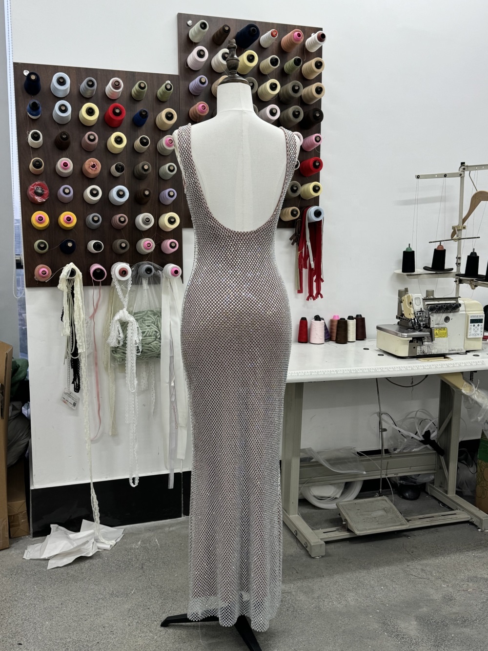 OEM Custom Sexy Backless Bodycon Dress Rhinestone Formal Wear Shiny Sleeveless Club Party Gown Vestidos Elegant Evening Dress