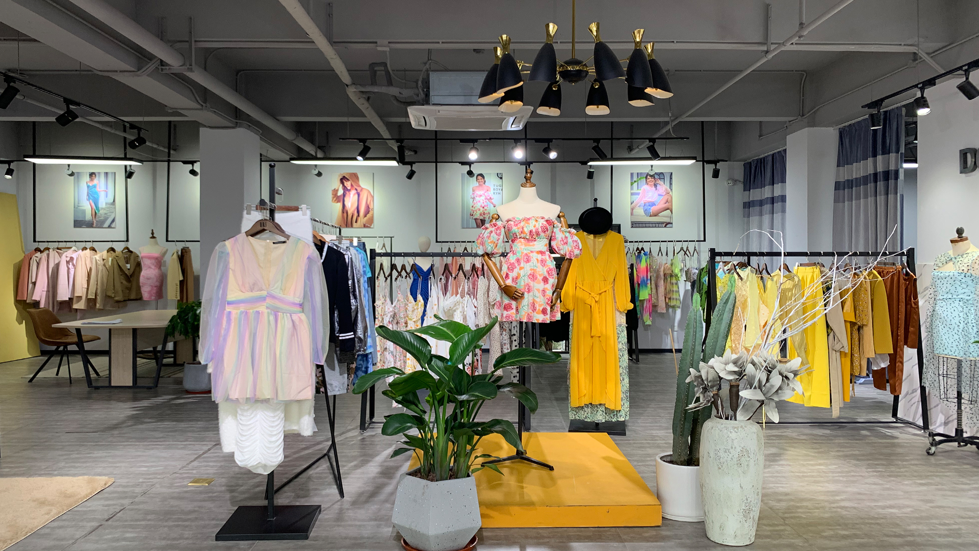 VR Showroom Preview