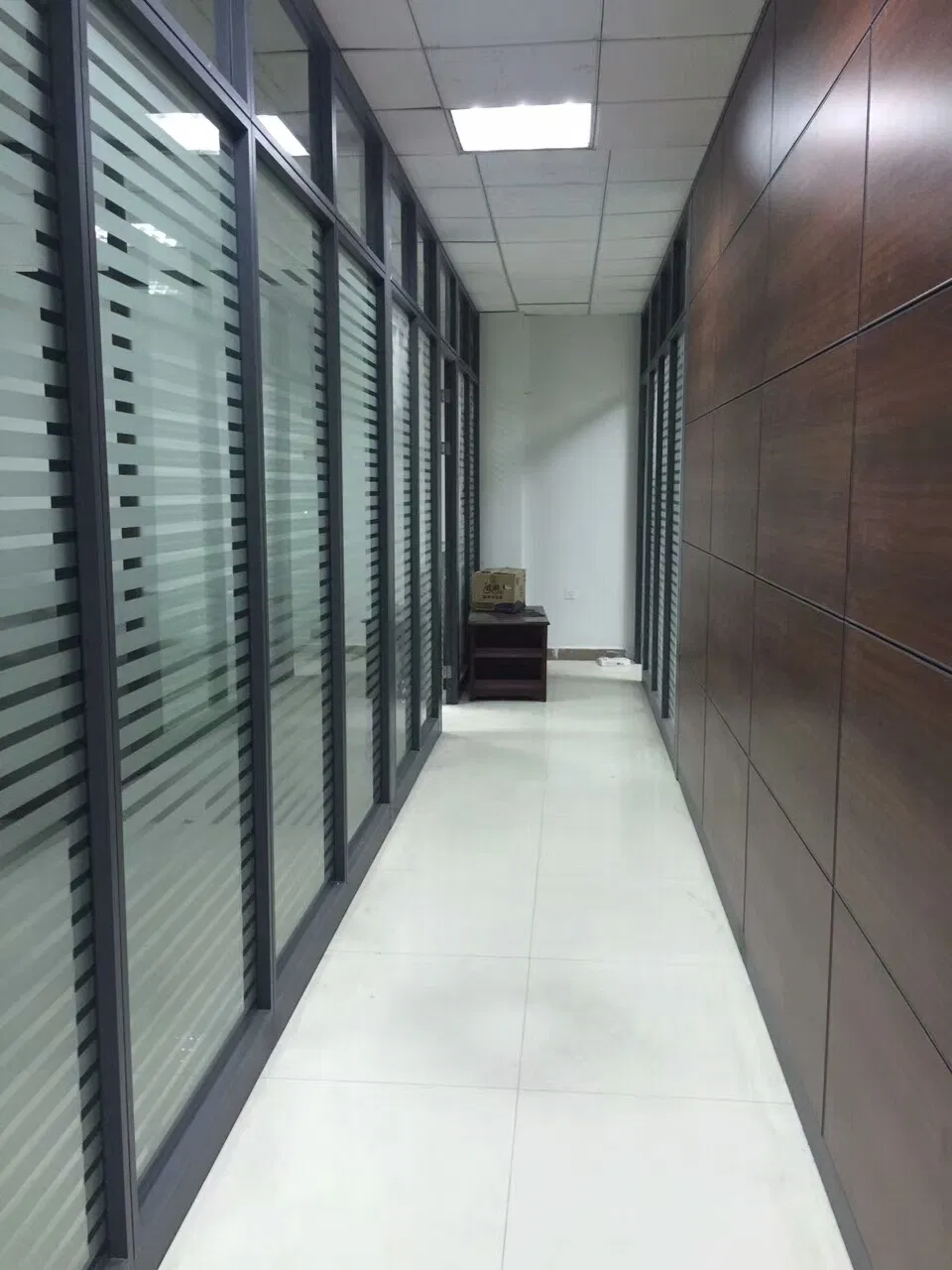 Goometel's Versatile Office Partition System for Dynamic Environments