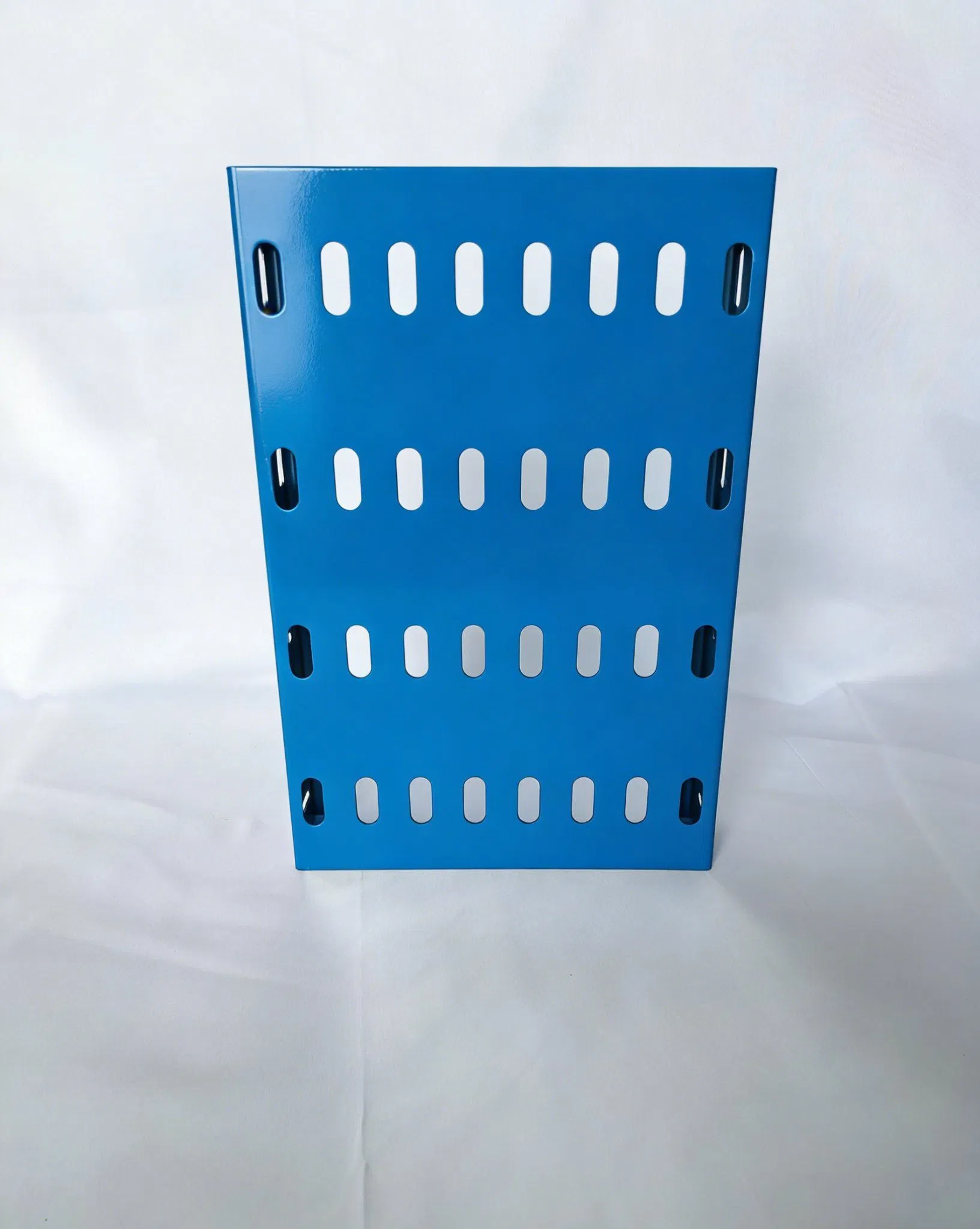 Durable Steel Pallet Cable Tray for Commercial Wiring Solutions