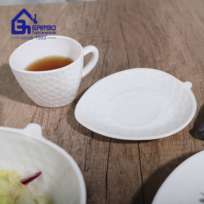 Clean Plain White Opal Glass Food Serving Dishes and Plates Tableware Strawberry Shaped Dinner Set Opal Glassware