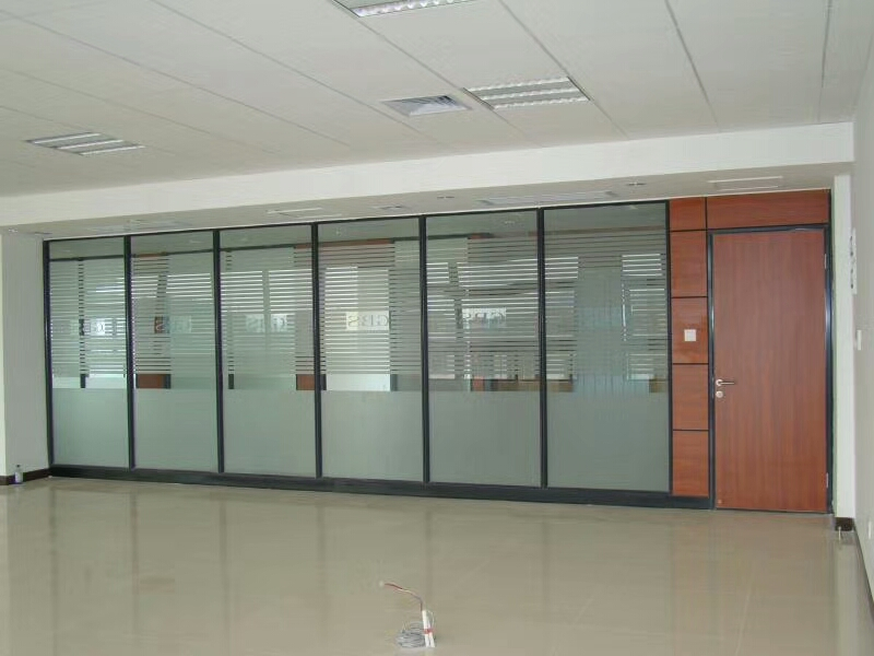 Goometel Office Furniture: Customizable Partition System for Efficient Layouts