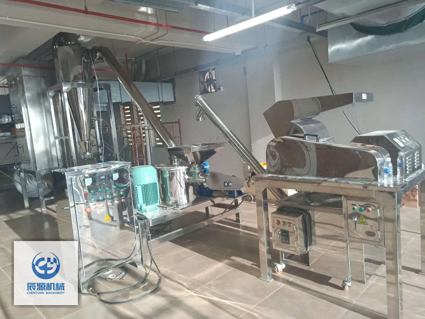 Super Efficient Kitchen Pulverizer - Ultimate Food Processing Solution