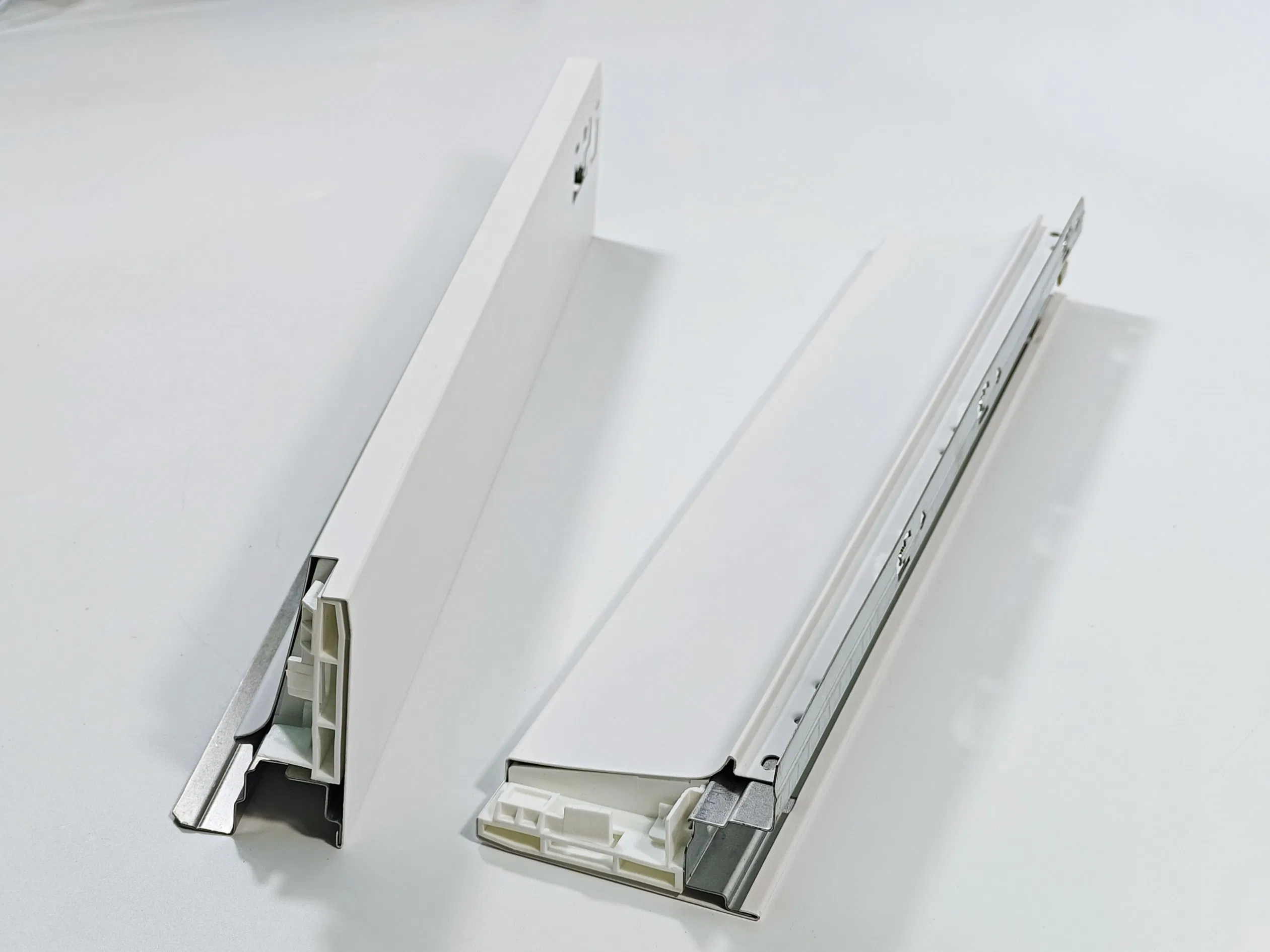 Double-Wall Drawer System for Kitchen Cabinet with Extended Side Glass