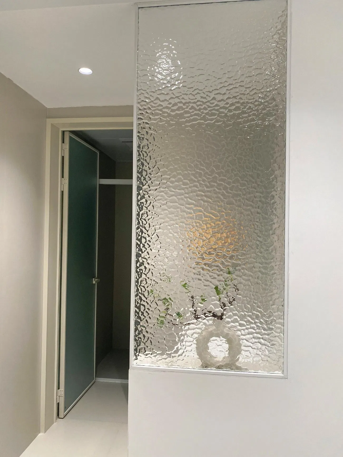 High-Quality Fixed Partition System for Versatile Office Environments