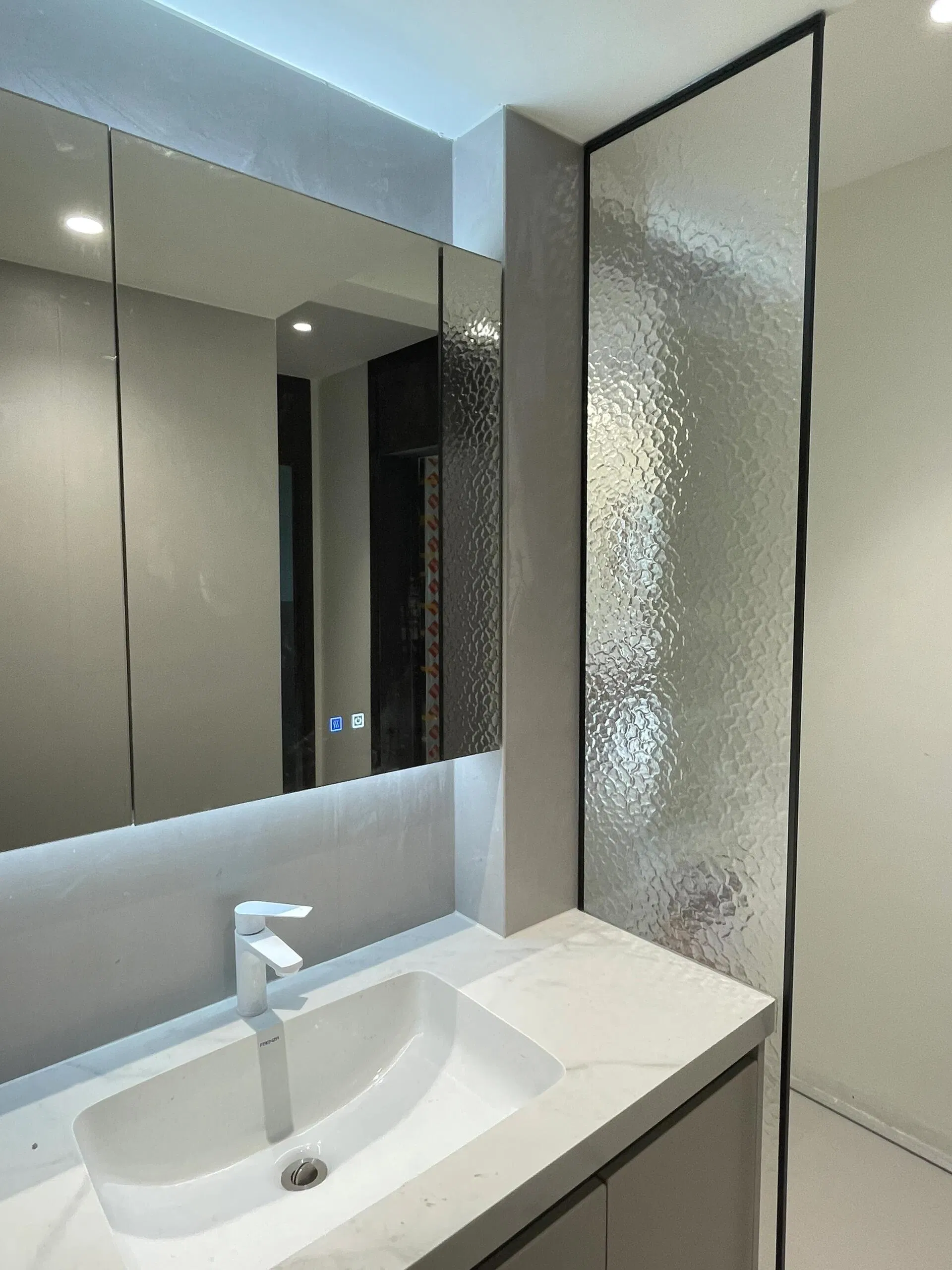 High-Quality Fixed Partition System for Versatile Office Environments