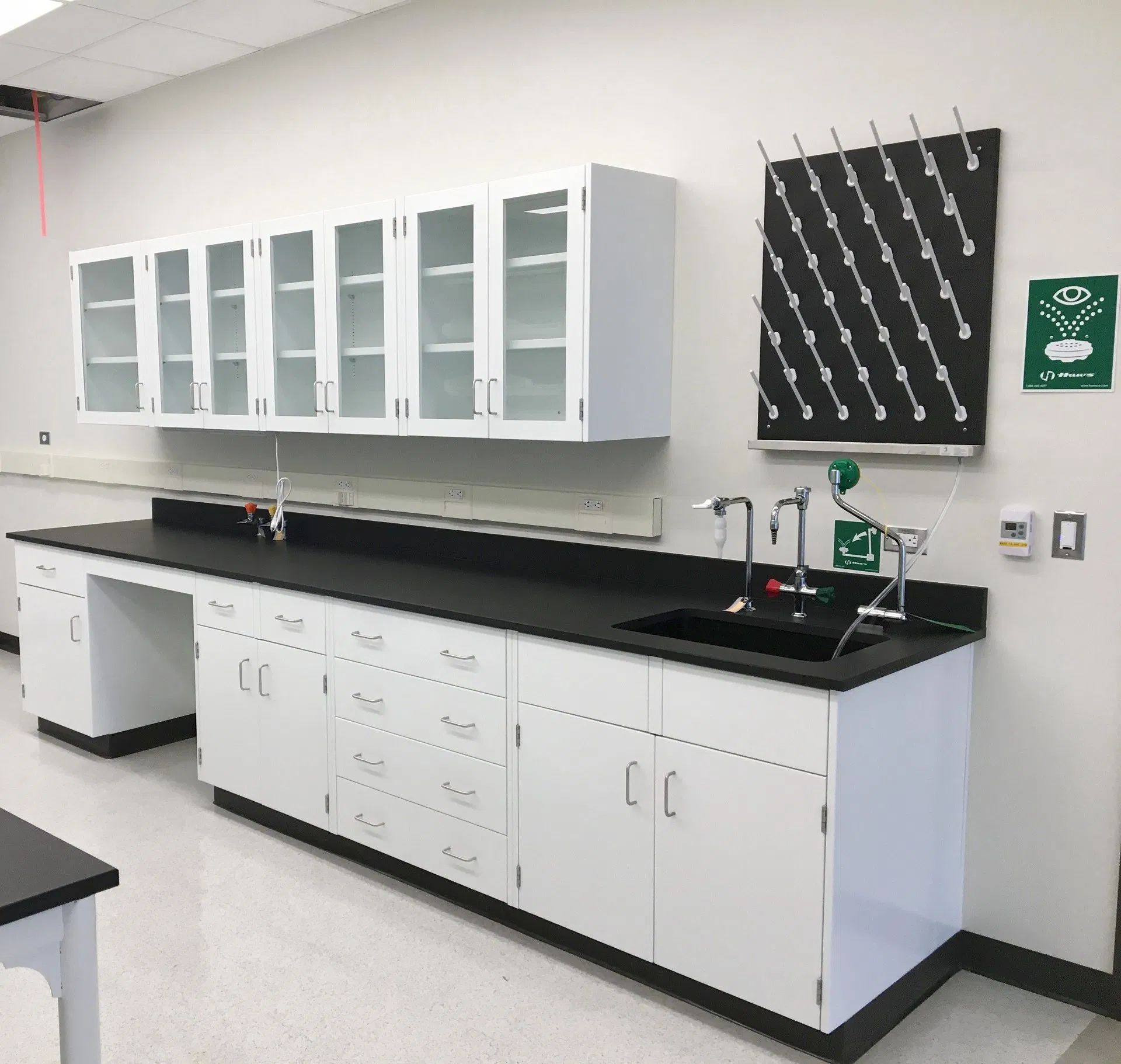 Customized Laboratory Work Benches Modern School Laboratory Furniture Steel Cosmetics Manufacturing Mineral Laboratory