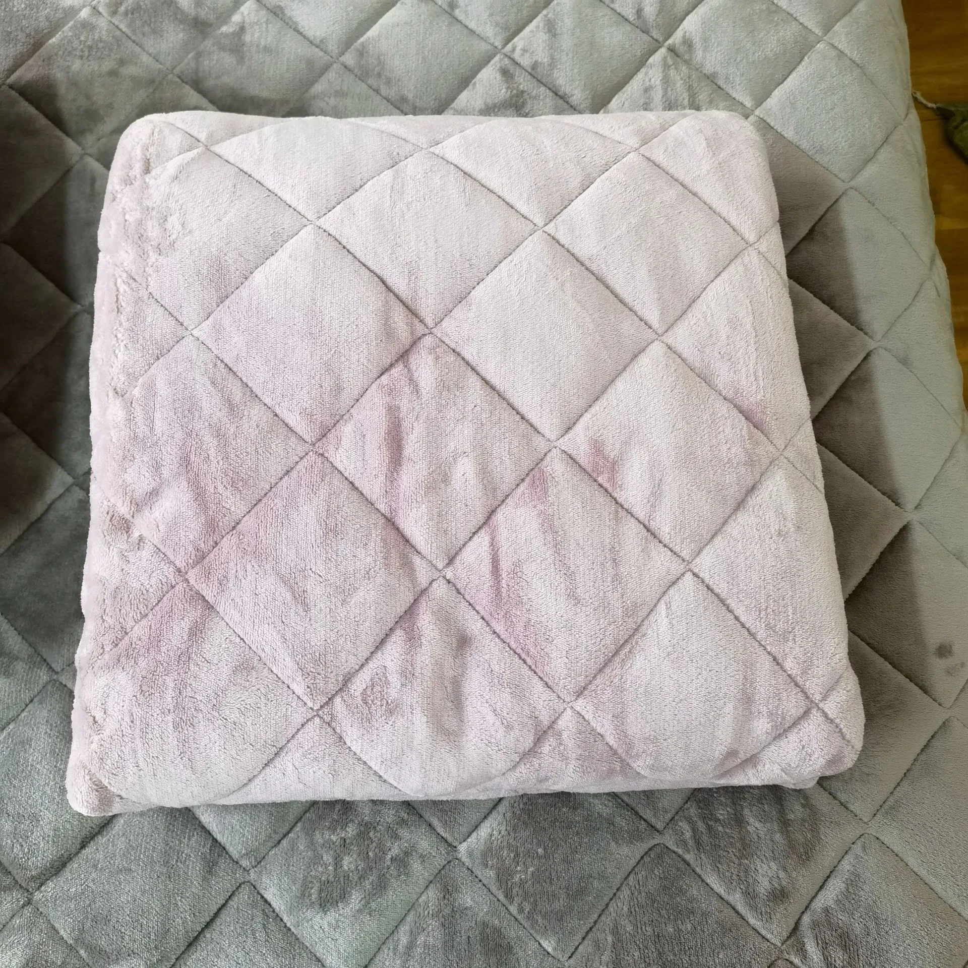 Custom Winter Warm Fleece Soft Hotel Bed Sheets Cover Velvet Home Fitted Sheet