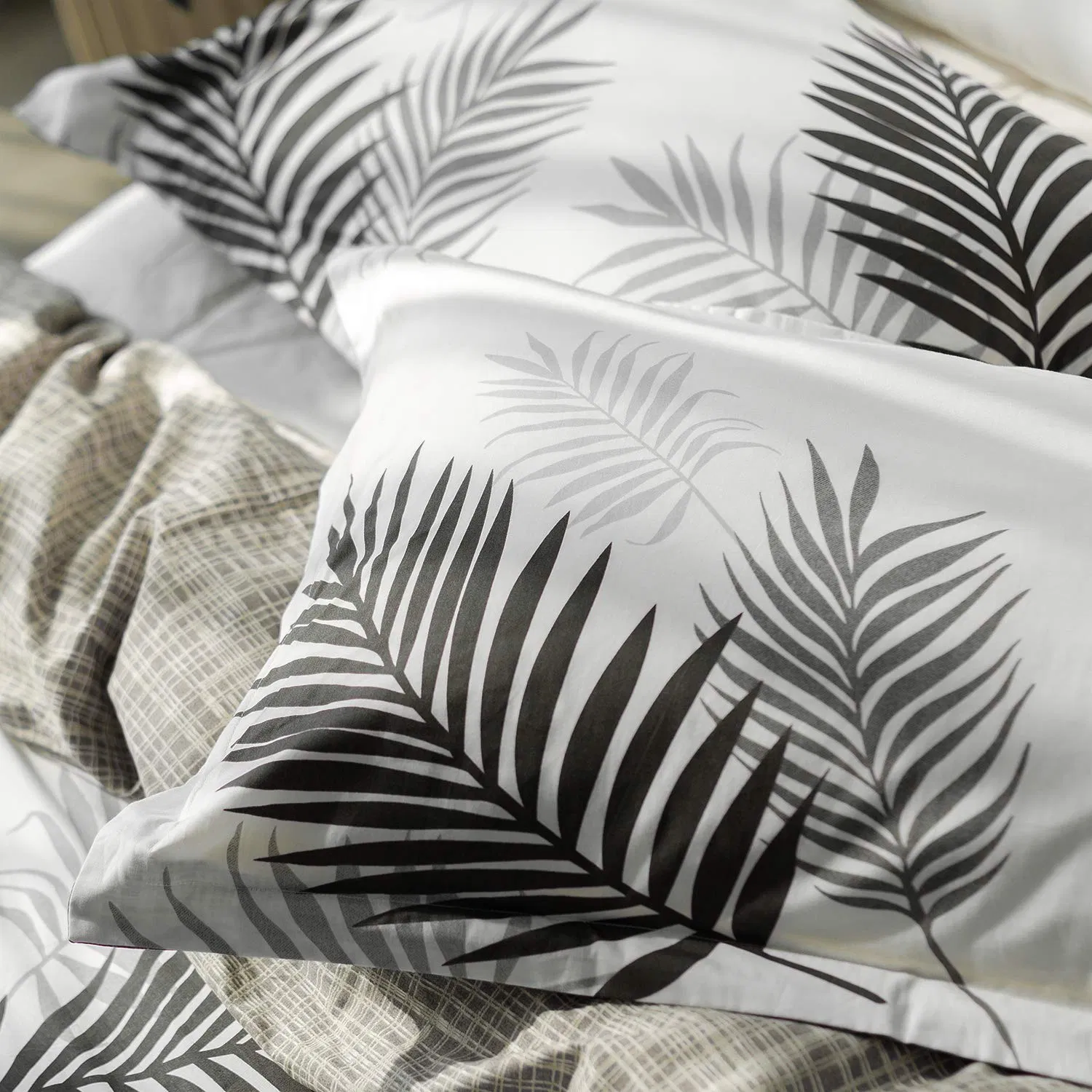 3 Pieces Cotton Comforter Reversible Cover Blue Leaves Pattern Duvet Cover Soft Bedding