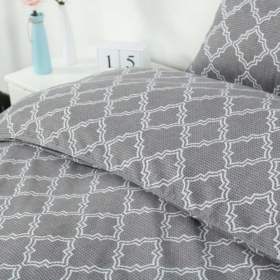 Soft Brushed Peach Skin Fabric Printed Designs Home Textile Bedsheet Set