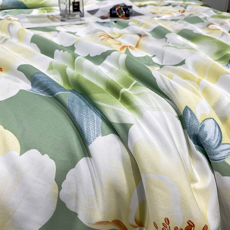 Hot Sale 100% Silk Luxury Embroidered Duvet Cover Bedding Set