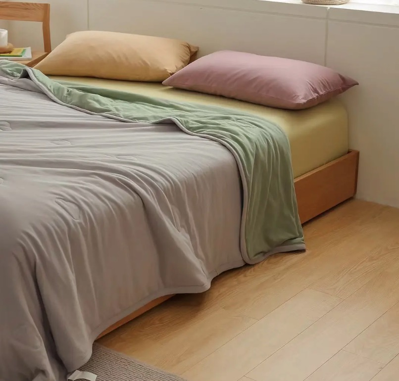 Cooling Comforter Super Soft Daily Use Summer Cool Soft Blanket Student Quilt