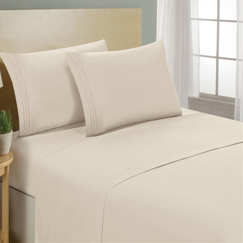 Custom Logo Embroidery Bedding Set for Boutique Hotels