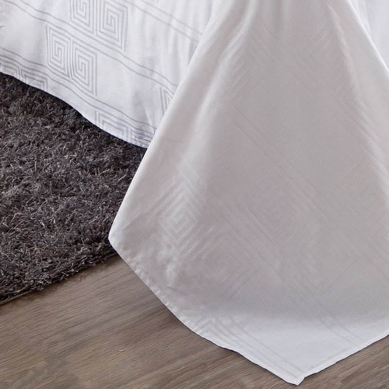 Customized Quilt Cover Luxury Embroidered Home Cotton Hotel Bedding Set