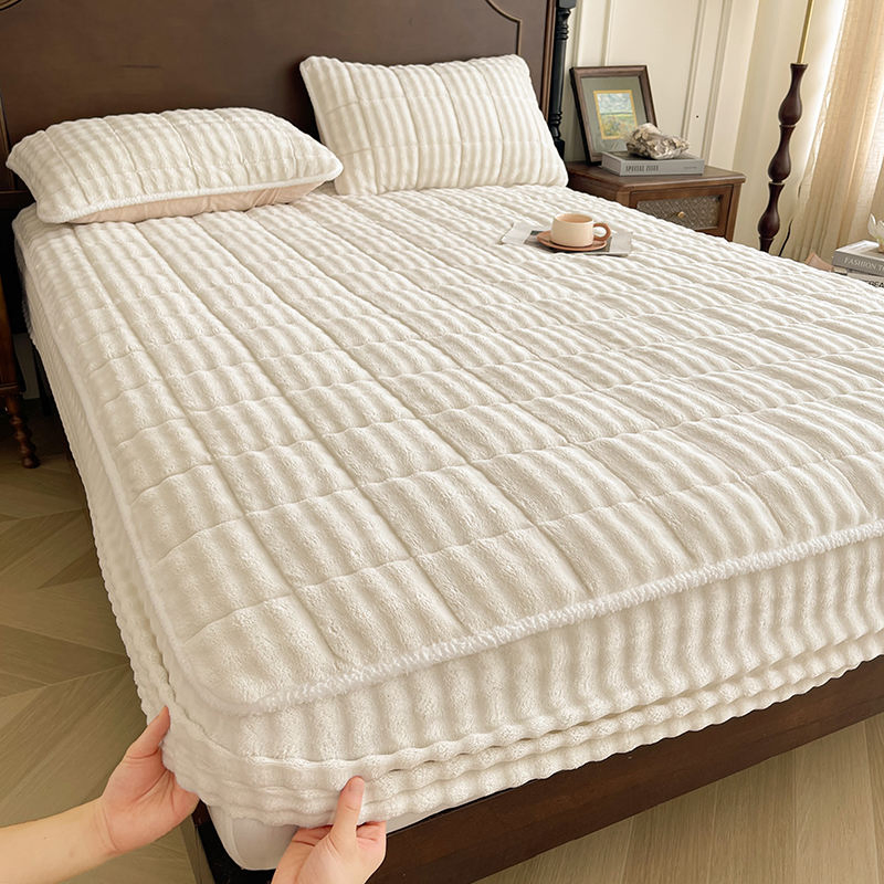 Winter Soft Warm Milk Velvet Fitted Sheet King Queen Size Soft Mattress Protector Bed Cushion Fitted Sheet