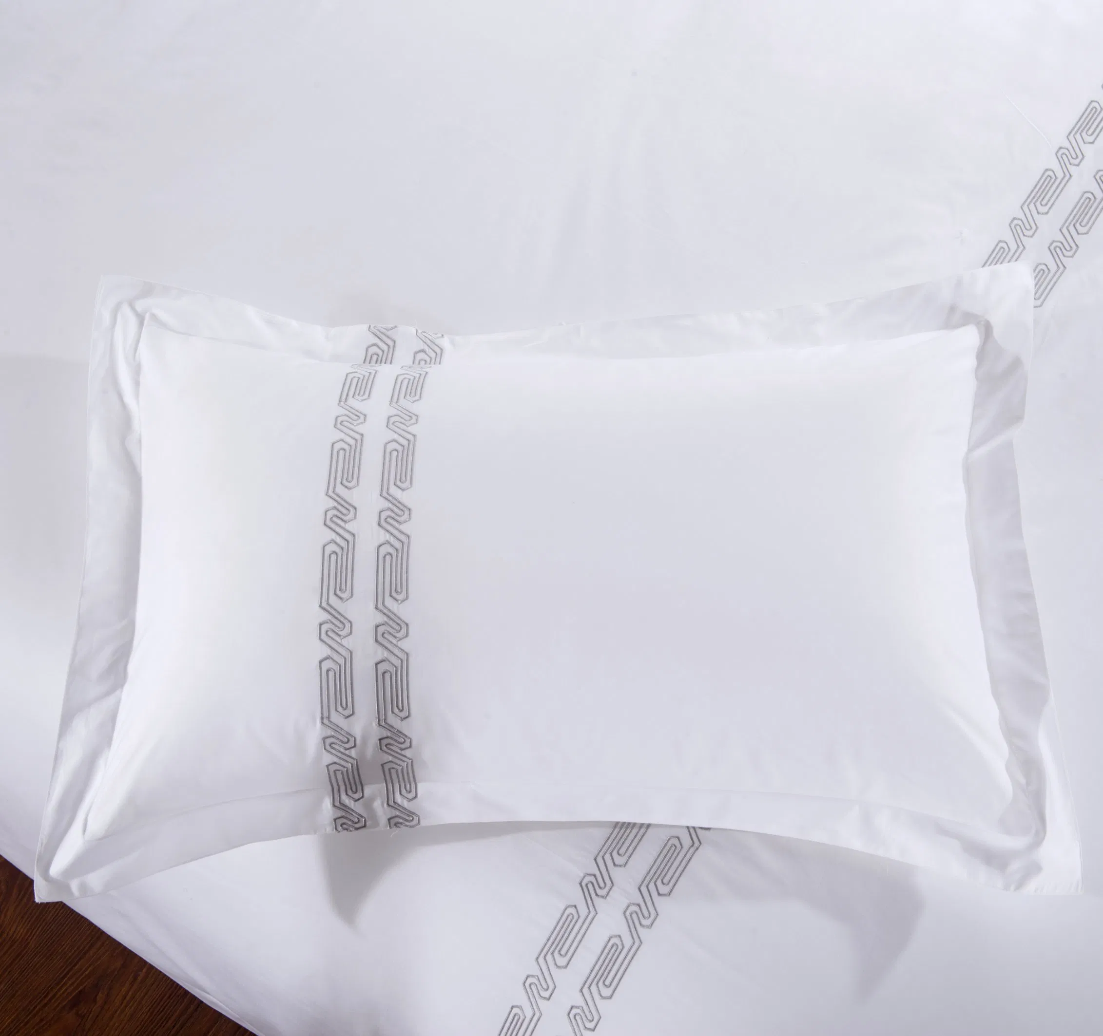 Luxury Hotel Linen Embroidery Bedding Set